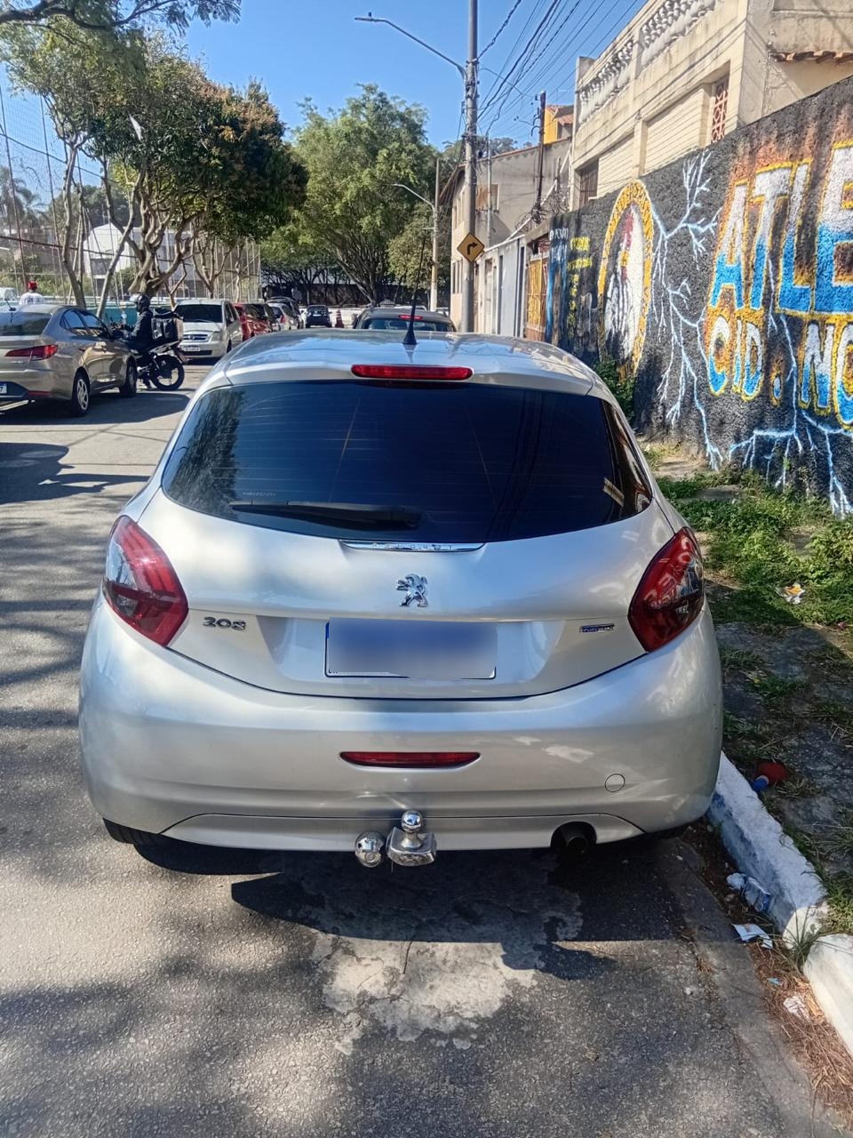 Peugeot 208 2017 — foto 5
